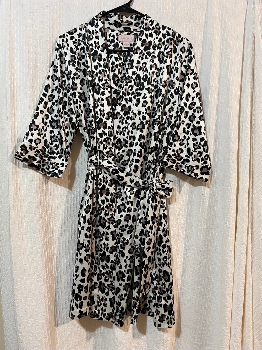 NWOT CABERNET Cheetah Robe - Satin - Size: CS - Pink Label